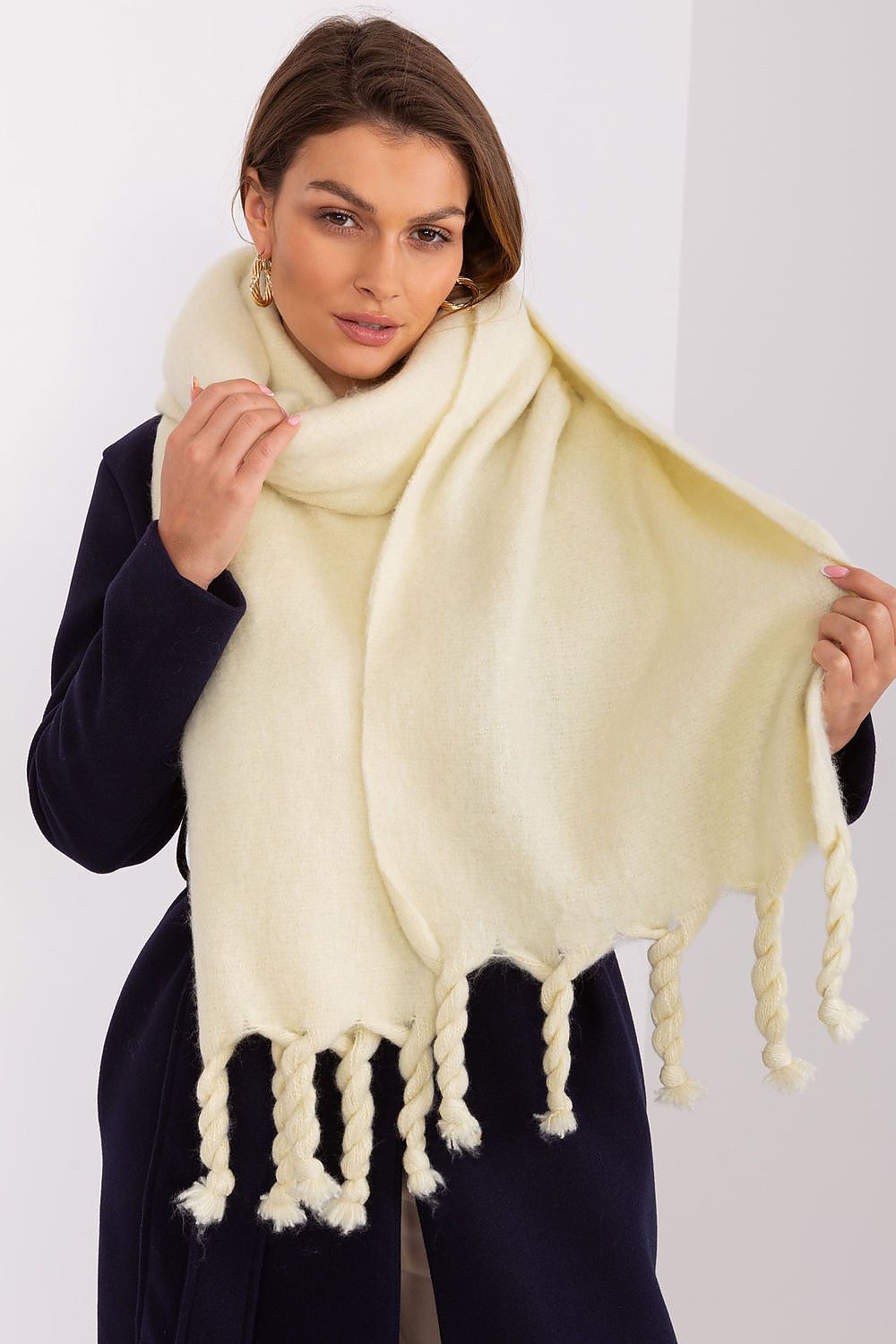 Shawl AT