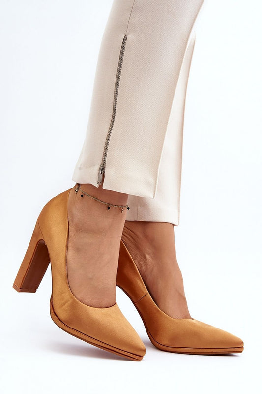 Block heel pumps Step in style