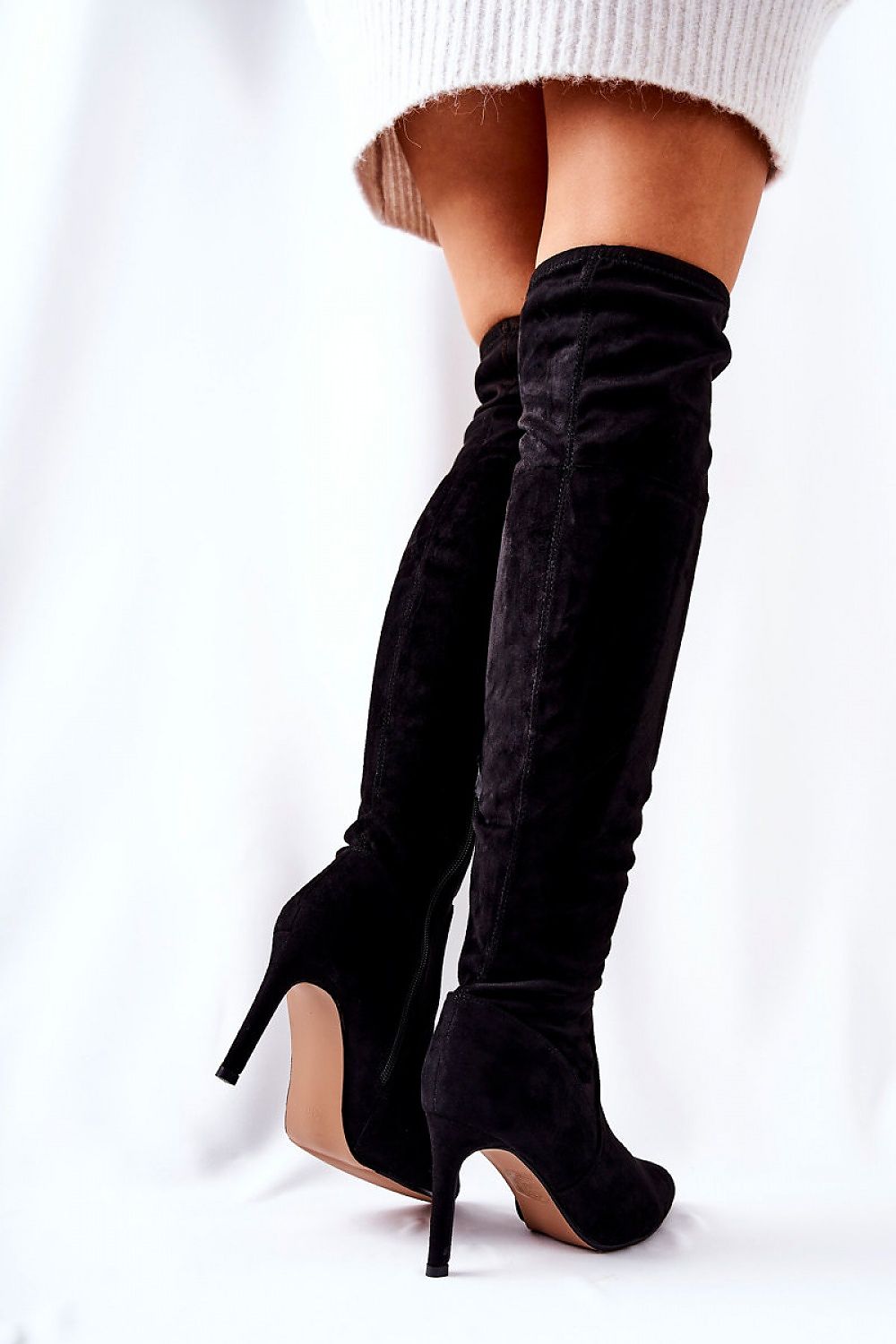 Heel boots Step in style