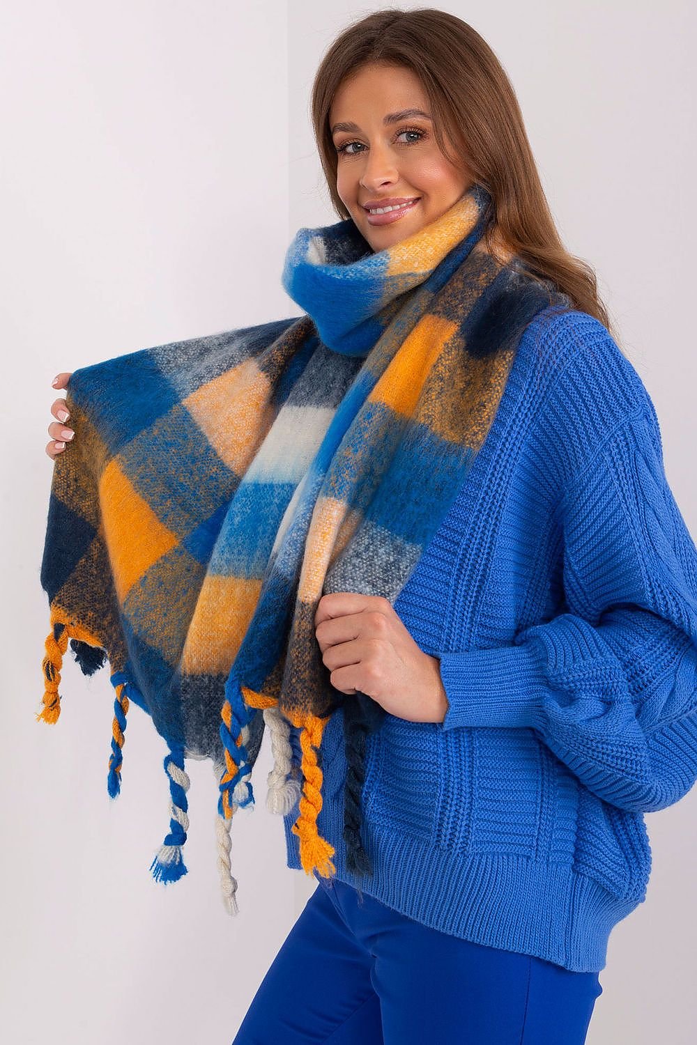 Shawl AT