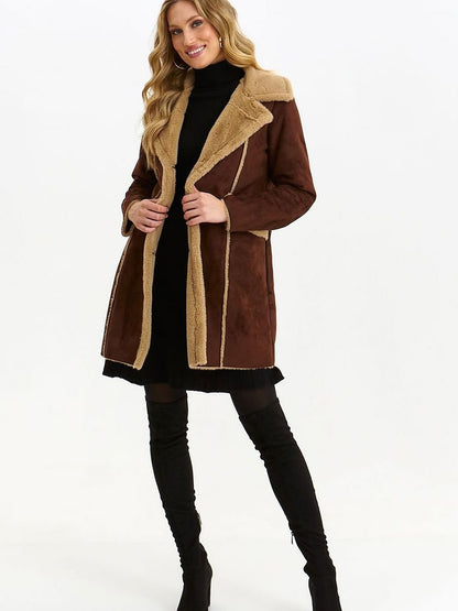 Elegant Sheepskin Coat with Faux Fur Collar