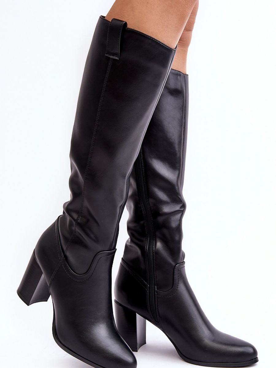 Heel boots Step in style