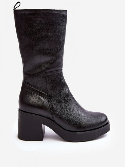 Heel boots Step in style