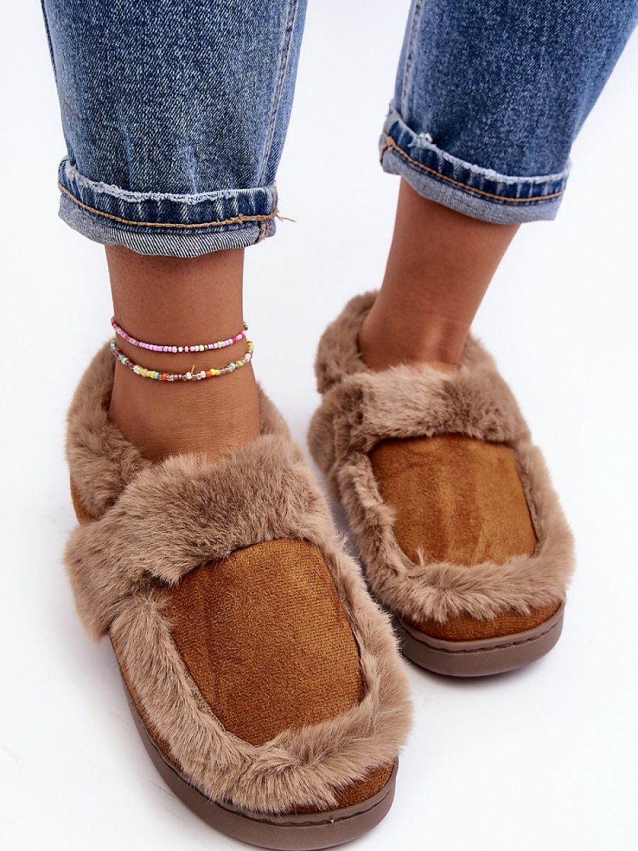 Slippers Step in style