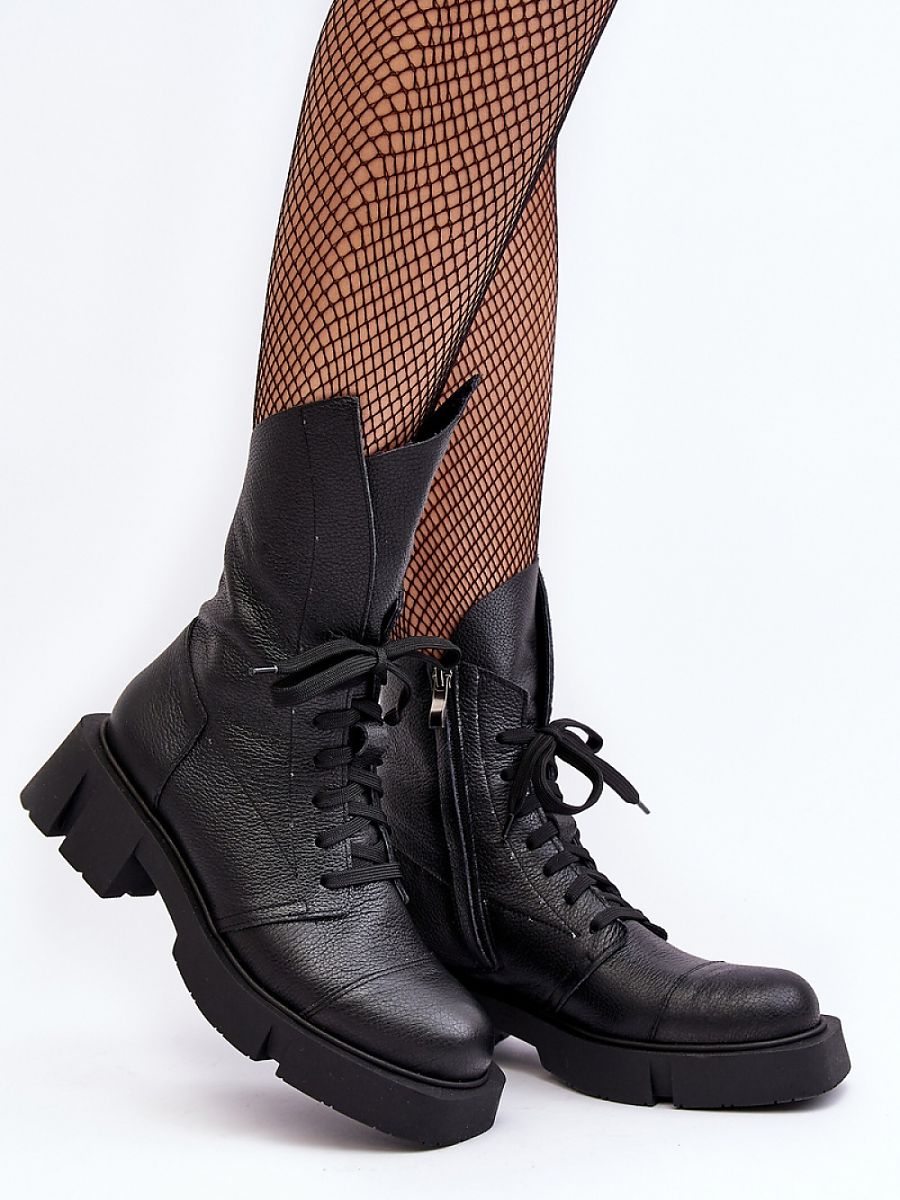 Ankle Boot Style: Women's Zip-Fastened Leather Boots