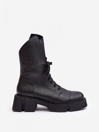 Ankle Boot Style: Women's Zip-Fastened Leather Boots