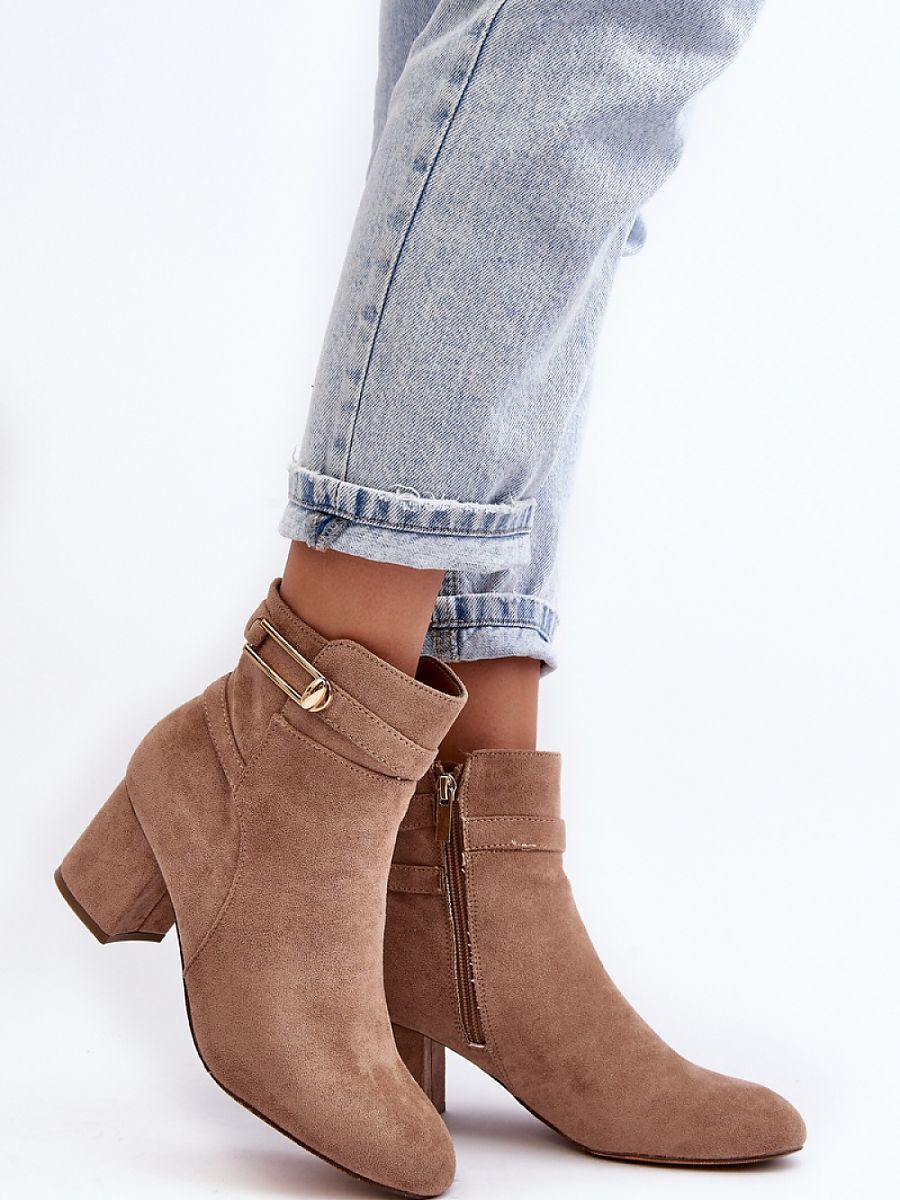 Heel boots Step in style