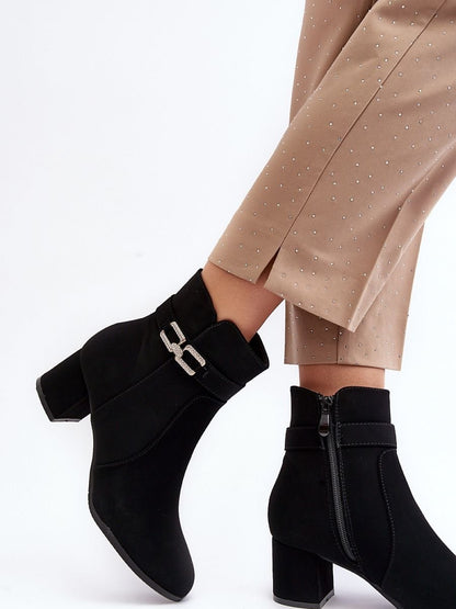 Heel boots Step in style