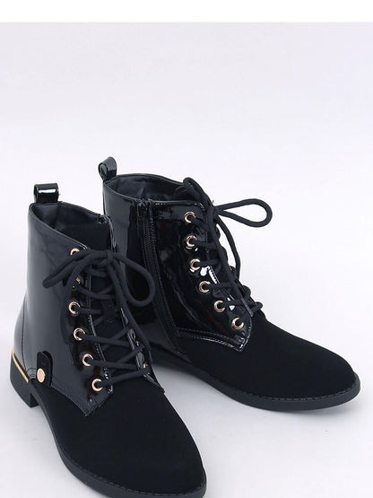 Flat Sole Lace-Up Ladies' Boots with Lacquered Inserts and Soft Fur Lining