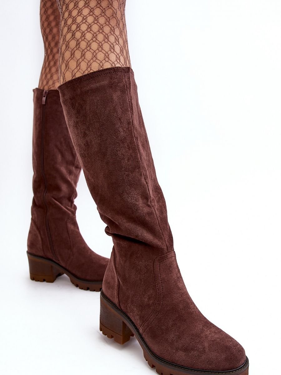 Thigh-Hight Boots Step in style