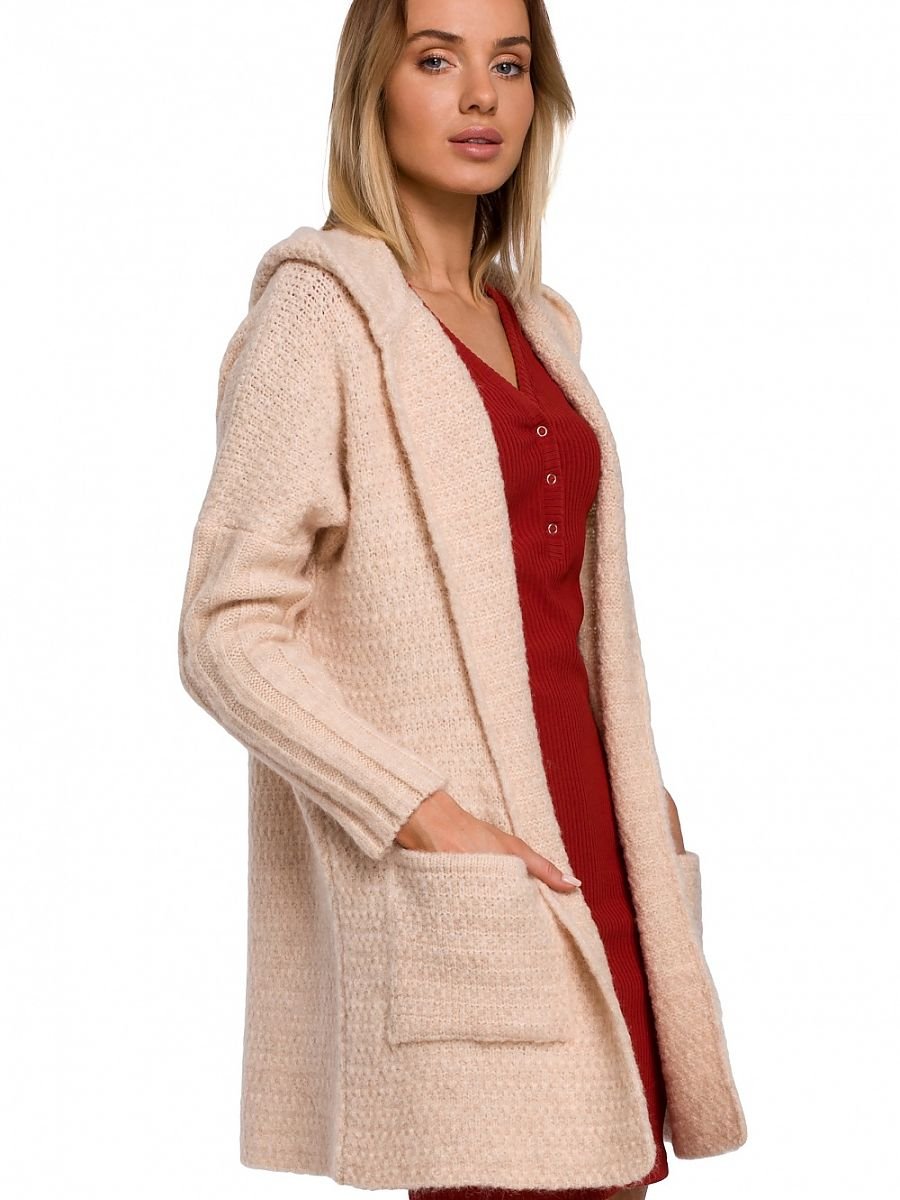 Cardigan Moe: Embrace Style and Comfort