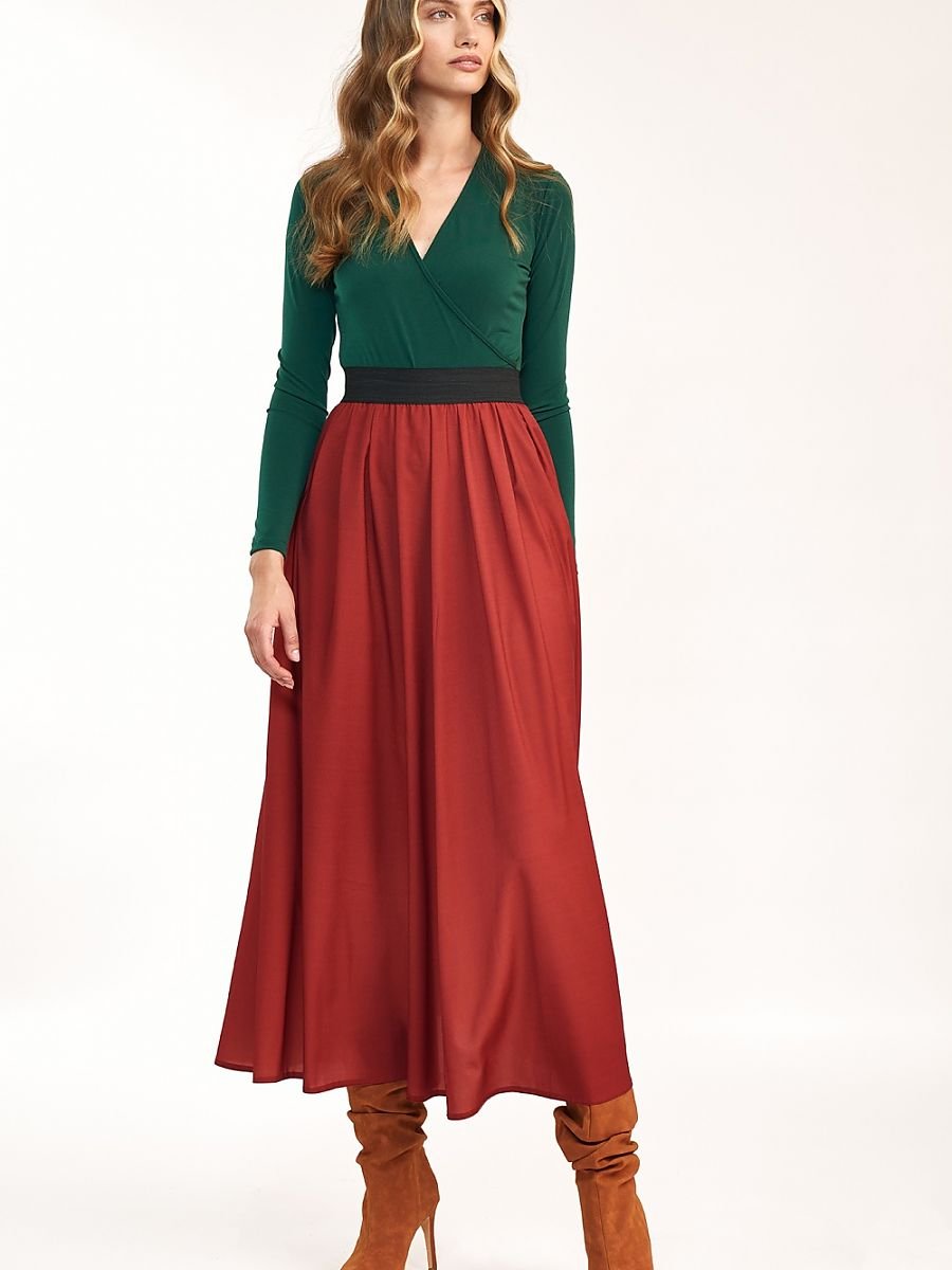 Elastic Waist Pleated Maxi Skirt