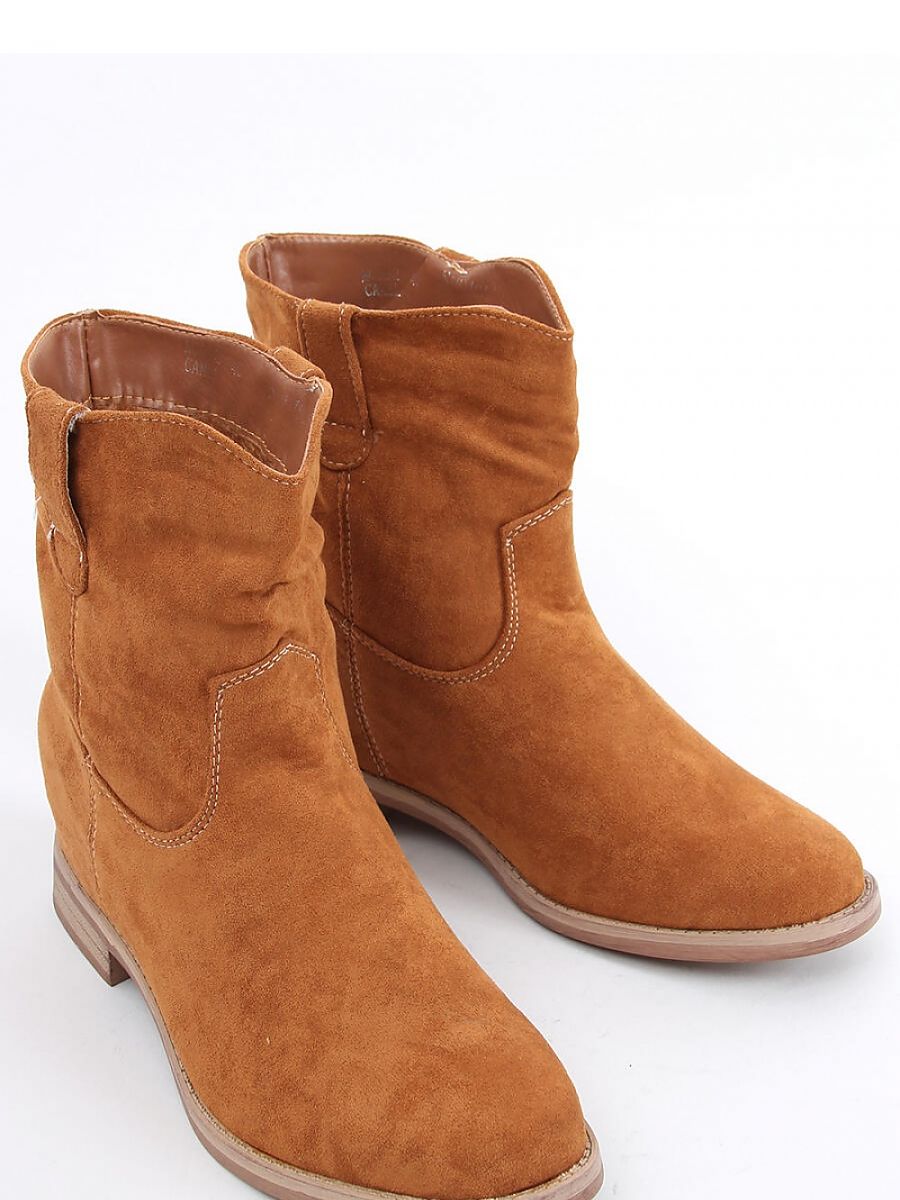 Buskin Boots Inello - Women's Autumn Platform Boots with Faux Suede and Fur Lining