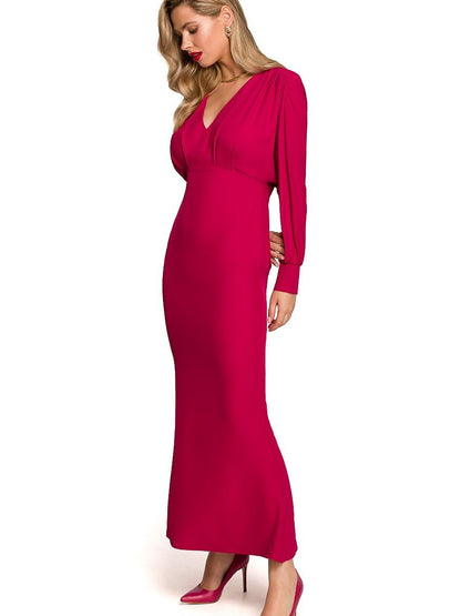 Elegant Cocktail Dress with Voluminous Sleeves