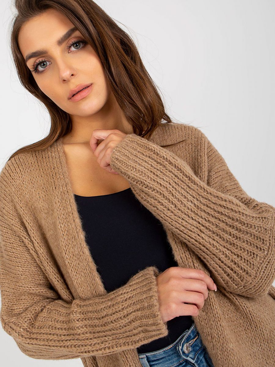 Cardigan Och Bella - Urban Edge Statement Knit
Effortless Chic Long Sleeve Cardigan