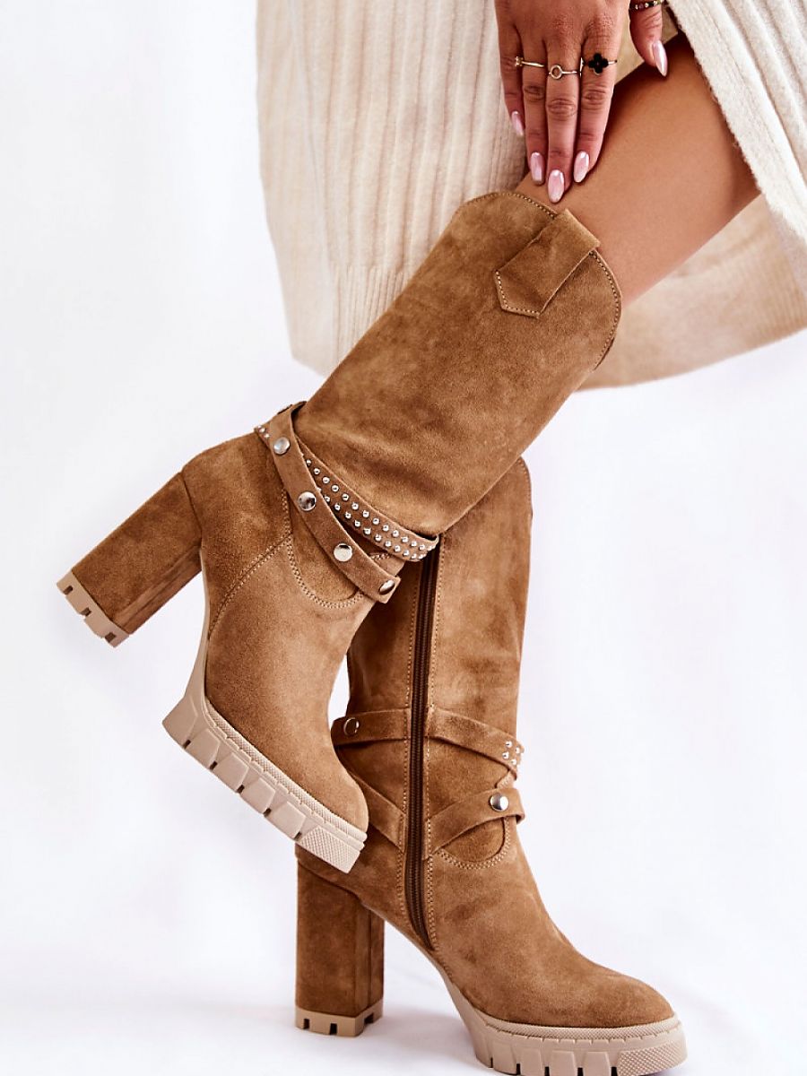 Heel boots Step in style