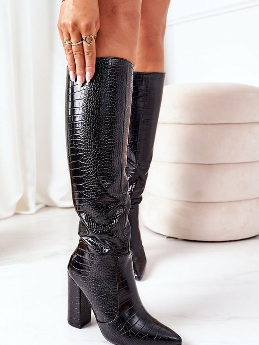 Heel boots Step in style