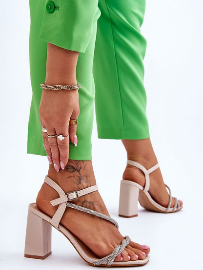 Heel sandals Step in style