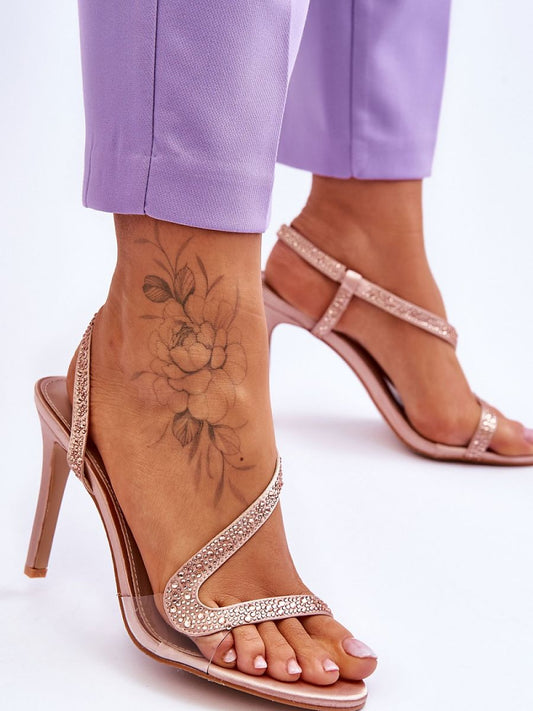 Heel sandals Step in style