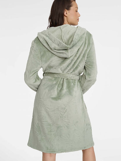 Cozy Quilted Hooded Women's Bathrobe with Pockets