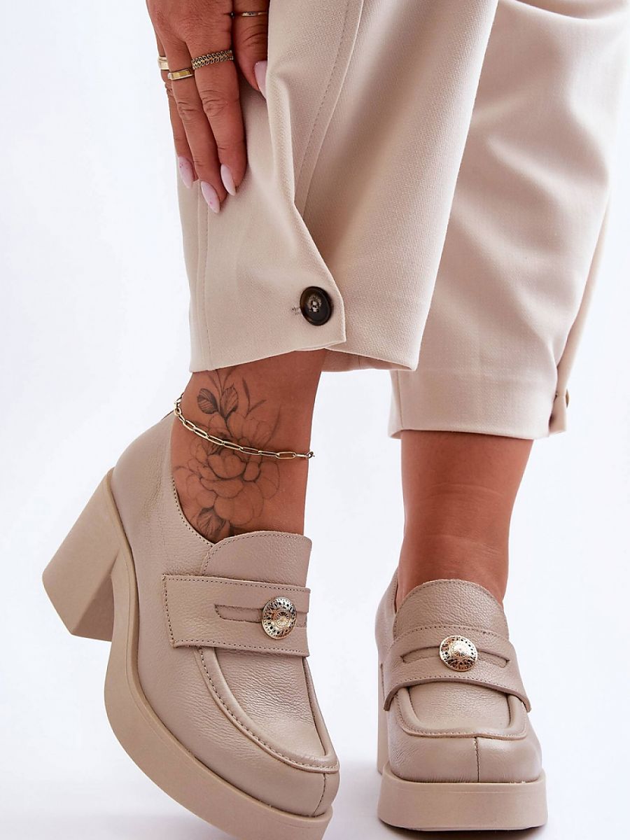 Heeled low shoes Step in style