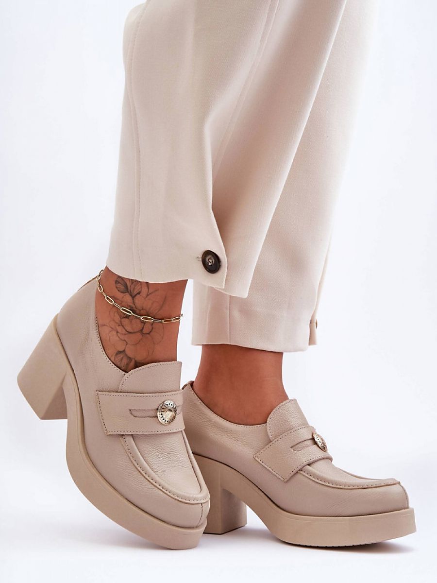 Heeled low shoes Step in style