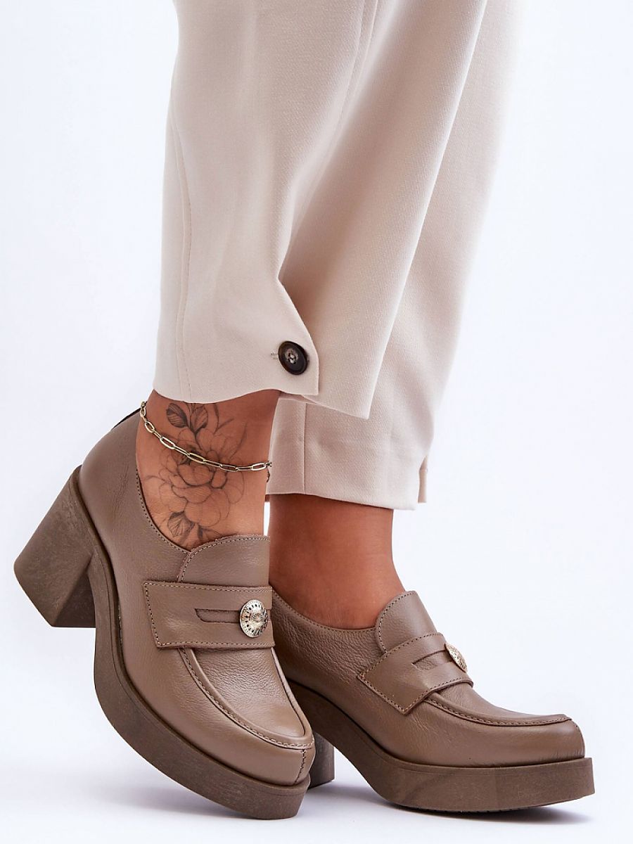 Heeled low shoes Step in style