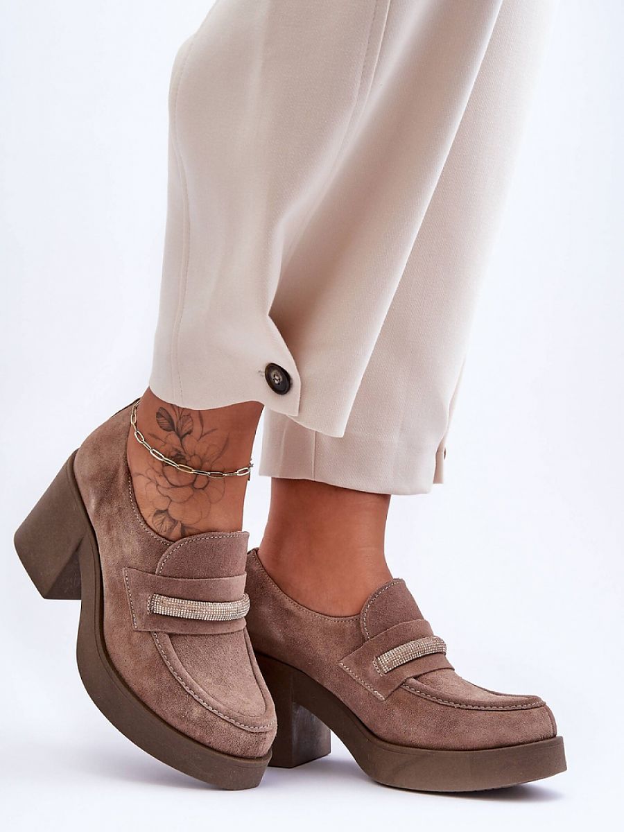 Heeled low shoes Step in style