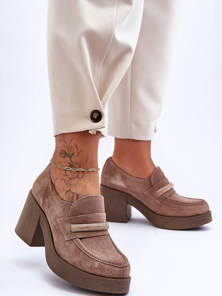 Heeled low shoes Step in style