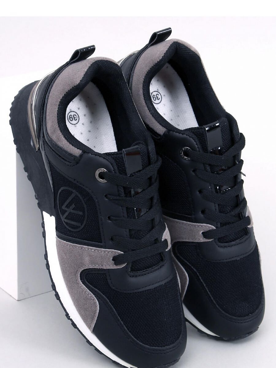 Sport Shoes Inello