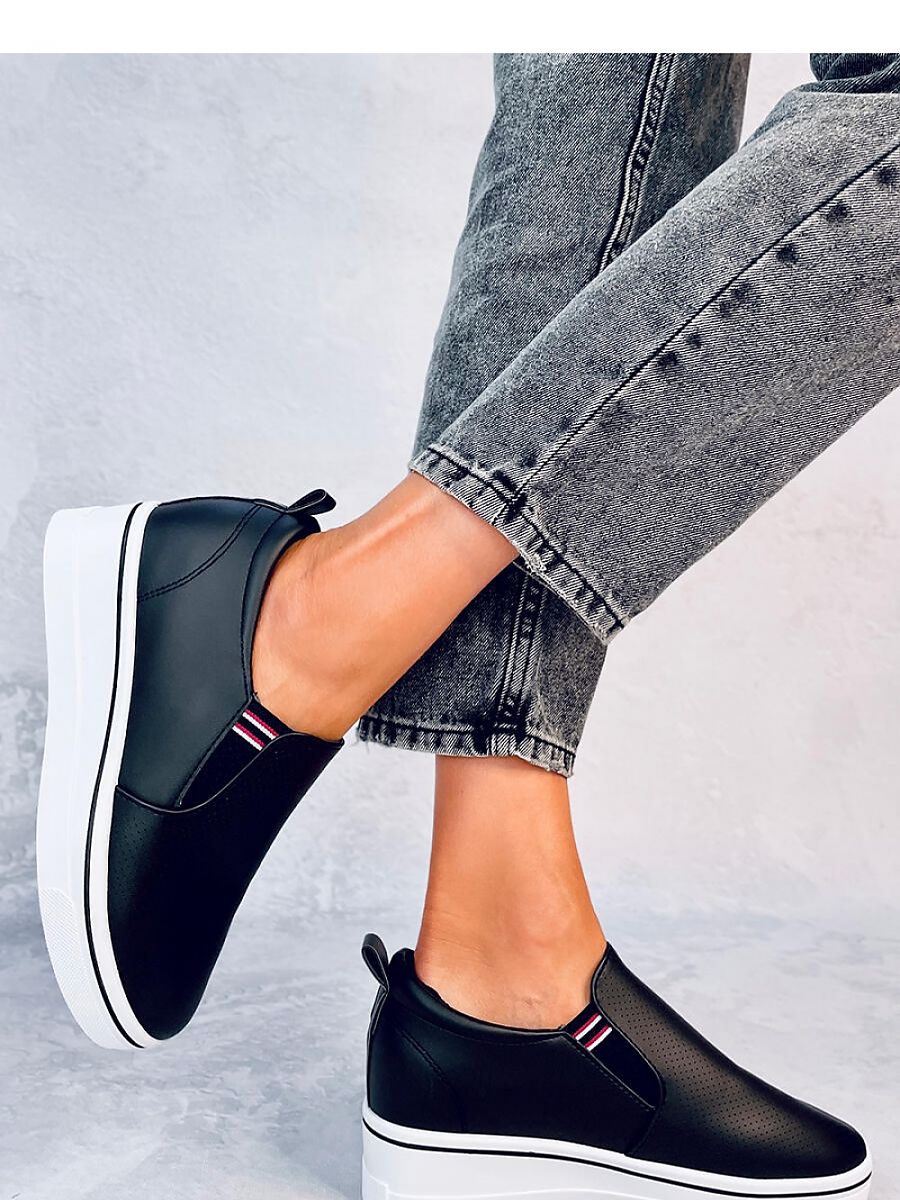 Slip-On Sneakers Inello