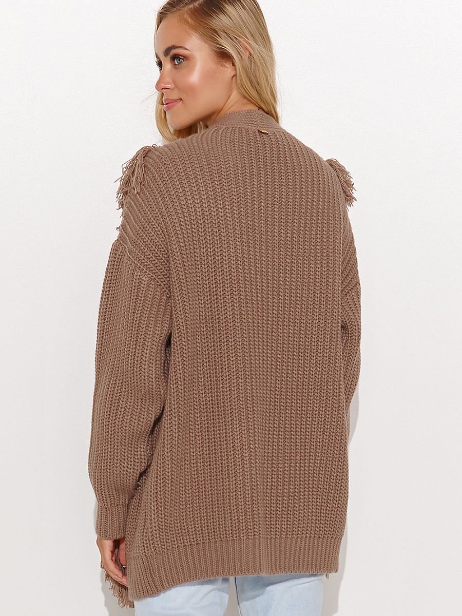 Macadamia Cardigan: An Elegant Jumper with a Touch of Style