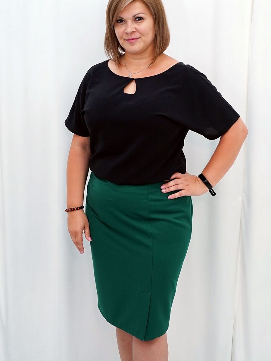 Mela Plus Size Knee-Length Skirt