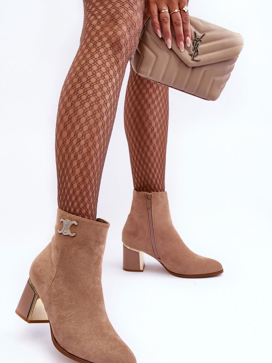 Heel boots Step in style