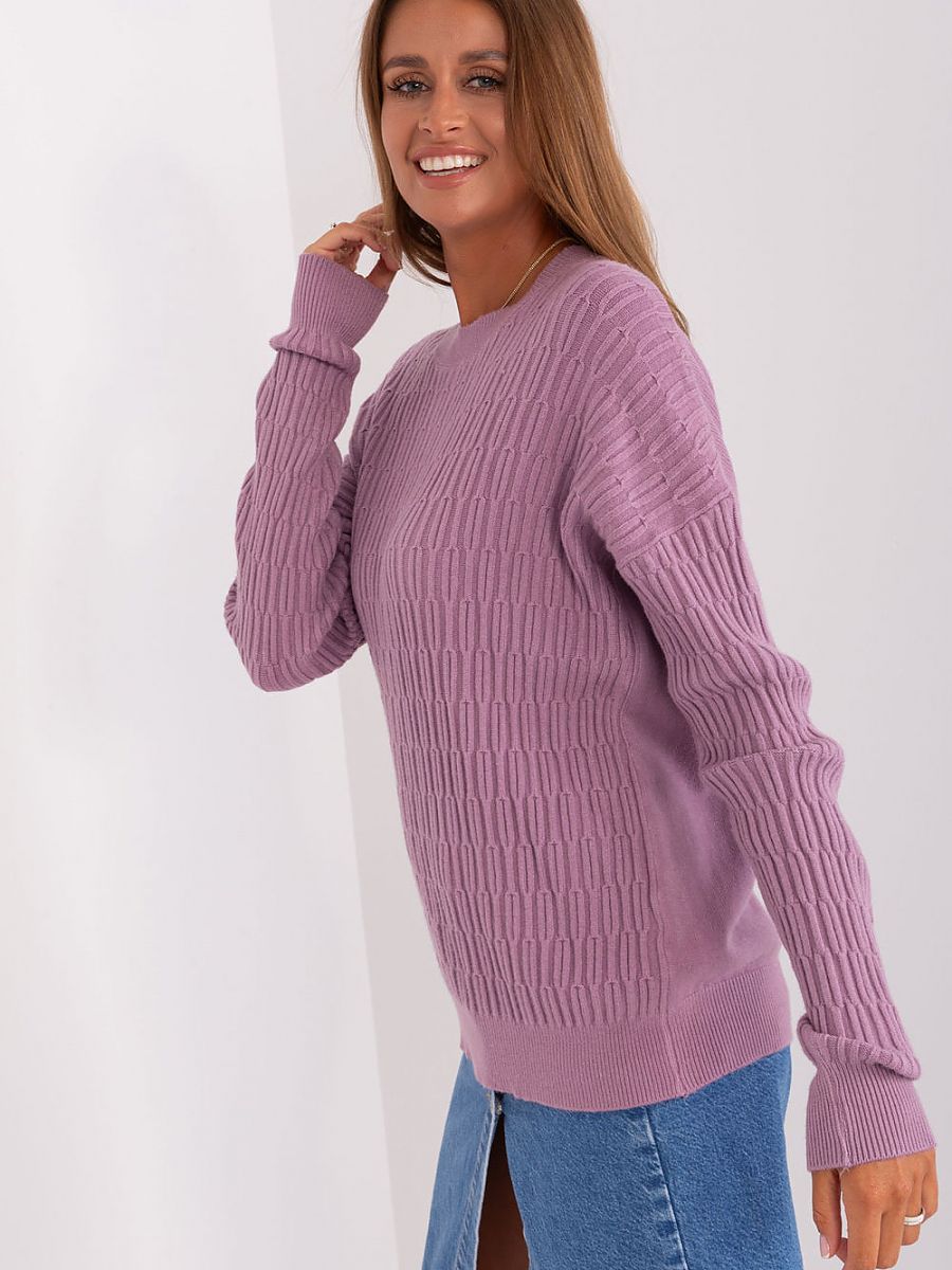 Jumper AT
Elegant and Practical Women's Jumper