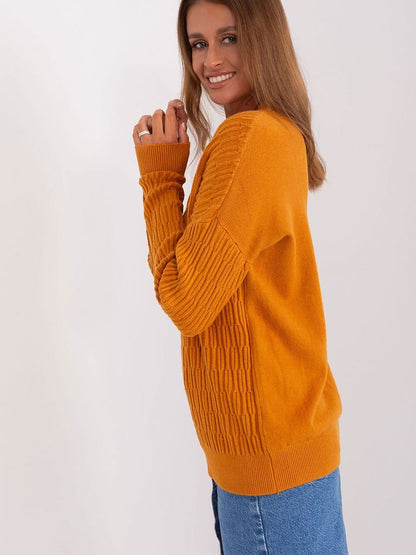 Jumper AT: Versatile Women's Jumper