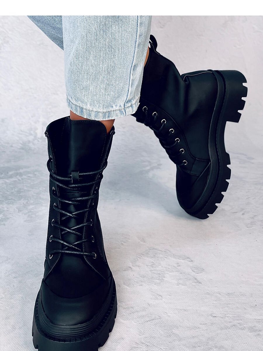 Ankle Boot Inello - Lace-up Women's Boots with Ecological Leather