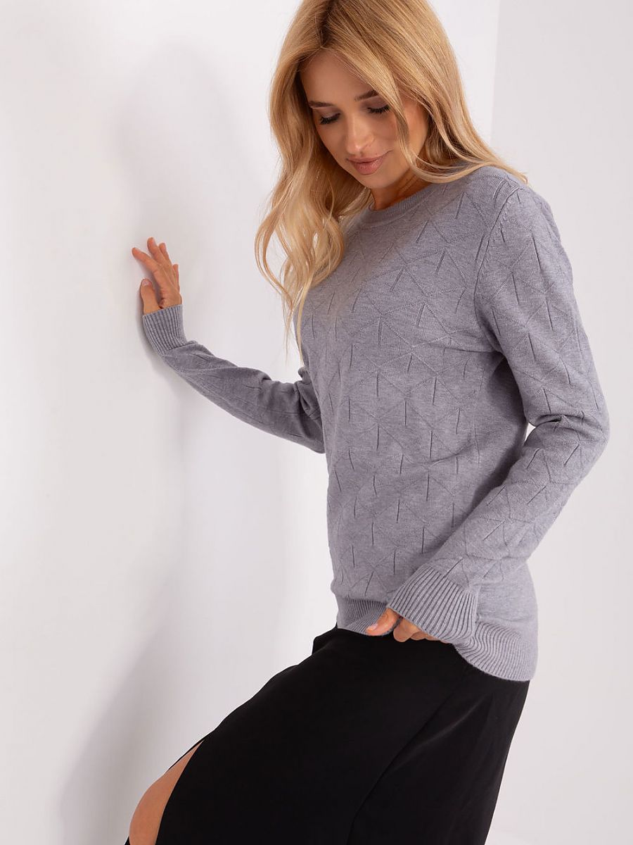 Jumper AT: Women's Everyday Elegance and Comfort Sweatshirt