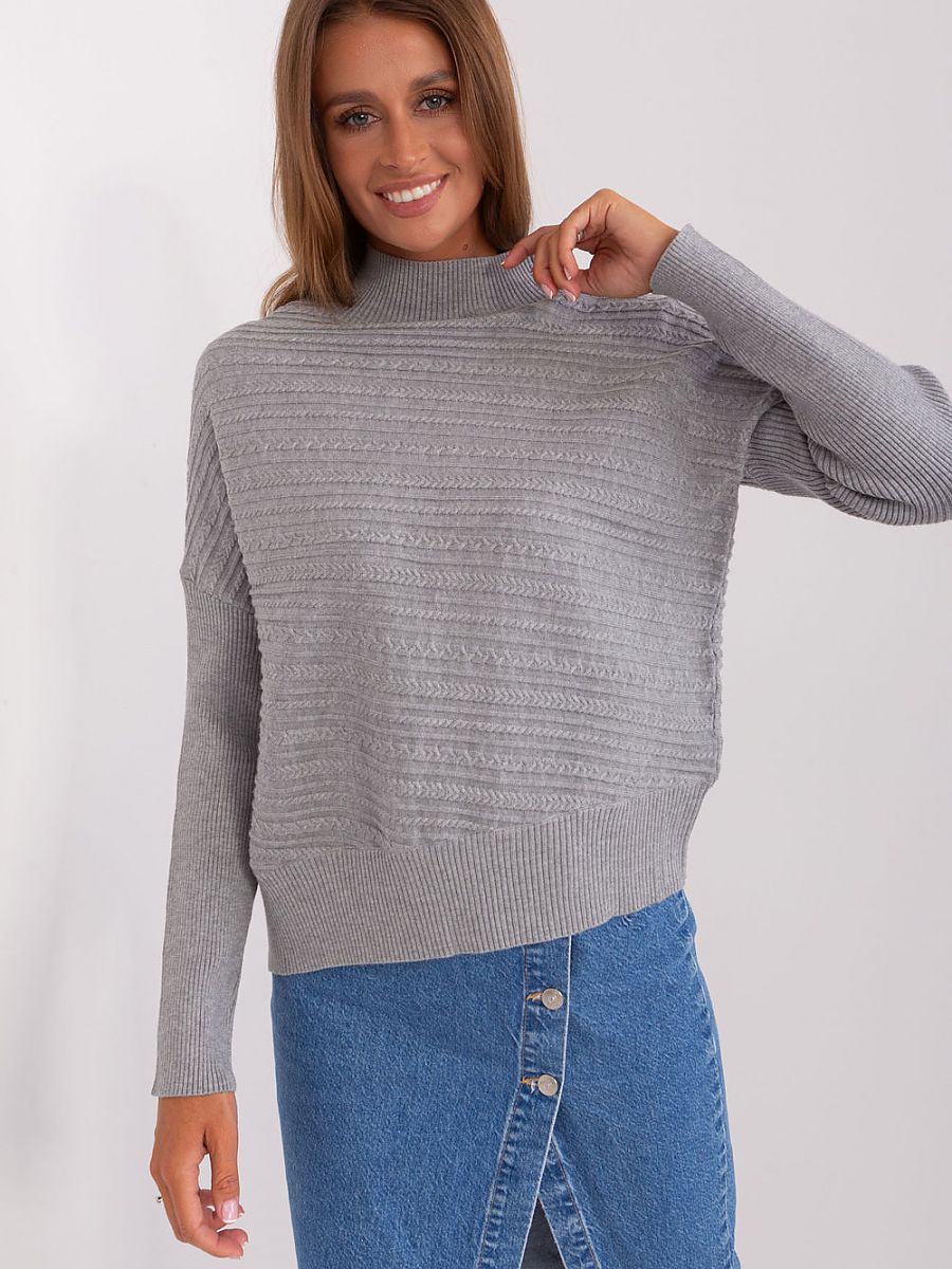 Jumping AT: Versatile Textured Jumper for Women