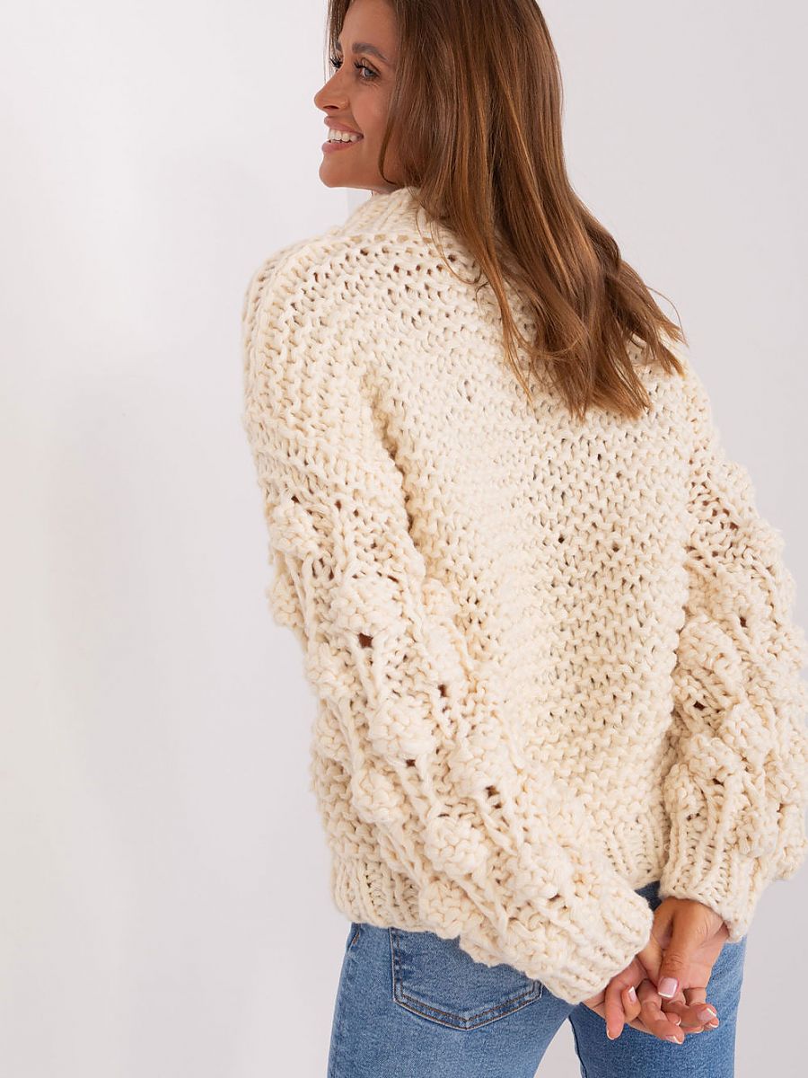 Jumper AT - Luxurious Women's Jumper with Puffed Sleeves