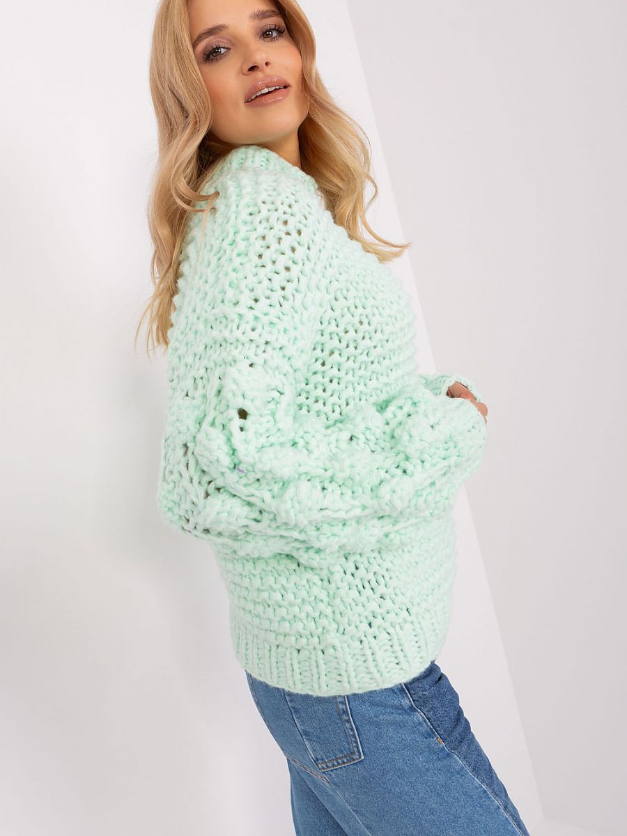 Jumper AT: Women's Puffed Sleeve Knit