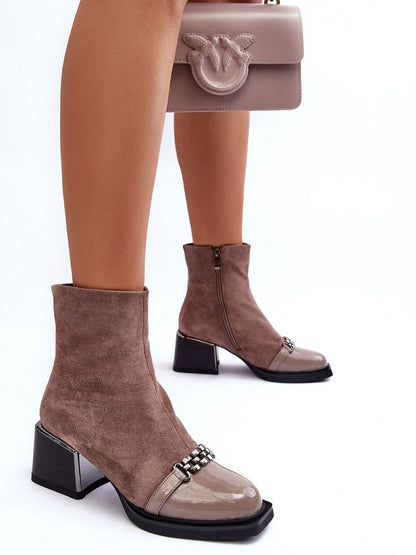 Heel boots Step in style